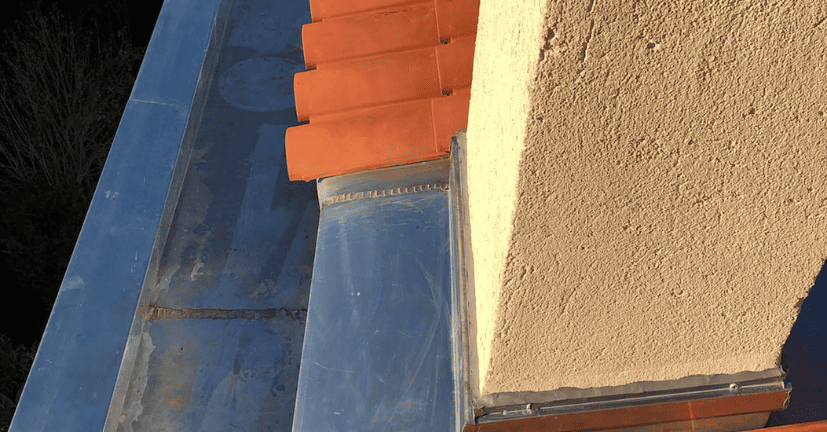 renovation-toiture-gouttiere-bandeau-rive-zinc-toulouse couvreur Toulouse, couvreur Blagnac, couvreur Balma, couvreur Ramonville, couvreur L'Union, énovation de toiture Toulouse, Nettoyage de toiture Toulouse, Isolation de toiture Toulouse, Fuite de toiture Toulouse, Étanchéité de toiture Toulouse, Réparation de faîtage Toulouse, Pose de tuile Toulouse, couvreur zingueur Toulouse, Pose de gouttière Toulouse, Planche de rive Toulouse, Pose de pied de cheminée Toulouse, Charpentier Toulouse, Pose Velux Toulouse