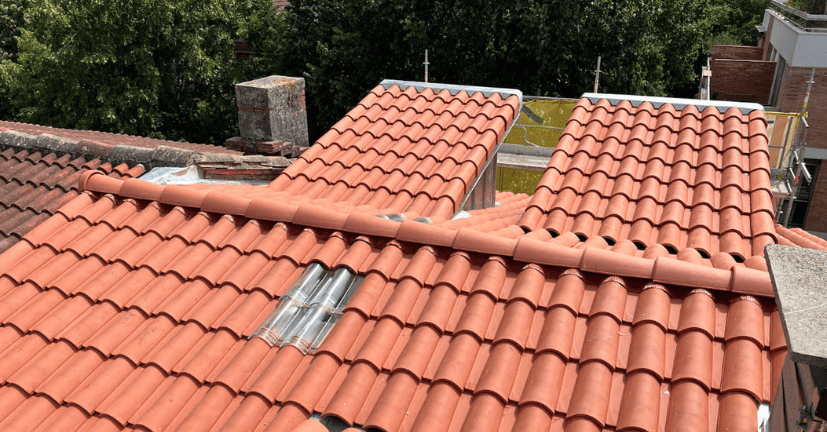 toiture-neuve-tuiles-terre-cuite couvreur Toulouse, couvreur Blagnac, couvreur Balma, couvreur Ramonville, couvreur L'Union, énovation de toiture Toulouse, Nettoyage de toiture Toulouse, Isolation de toiture Toulouse, Fuite de toiture Toulouse, Étanchéité de toiture Toulouse, Réparation de faîtage Toulouse, Pose de tuile Toulouse, couvreur zingueur Toulouse, Pose de gouttière Toulouse, Planche de rive Toulouse, Pose de pied de cheminée Toulouse, Charpentier Toulouse, Pose Velux Toulouse